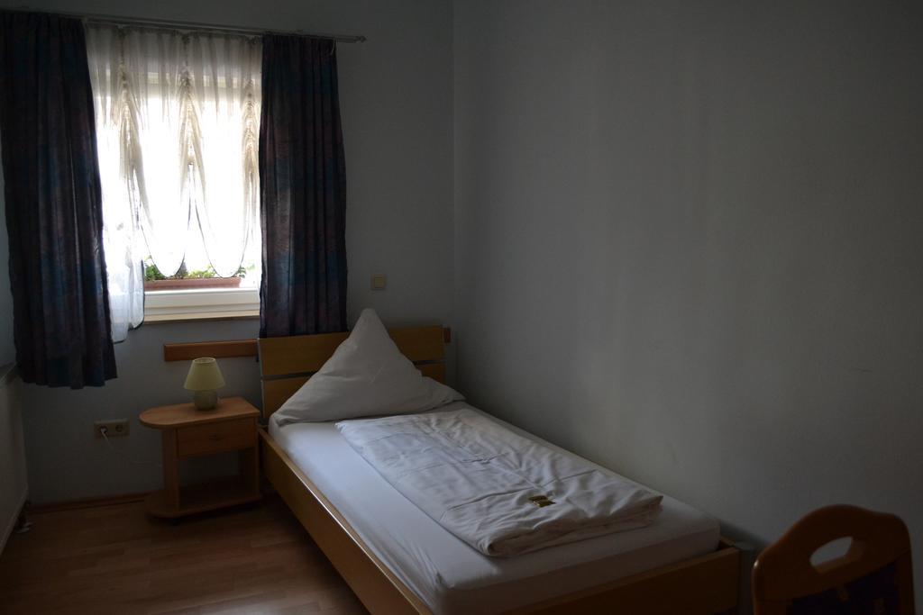 Gutenberg 20 Speyer Szoba fotó